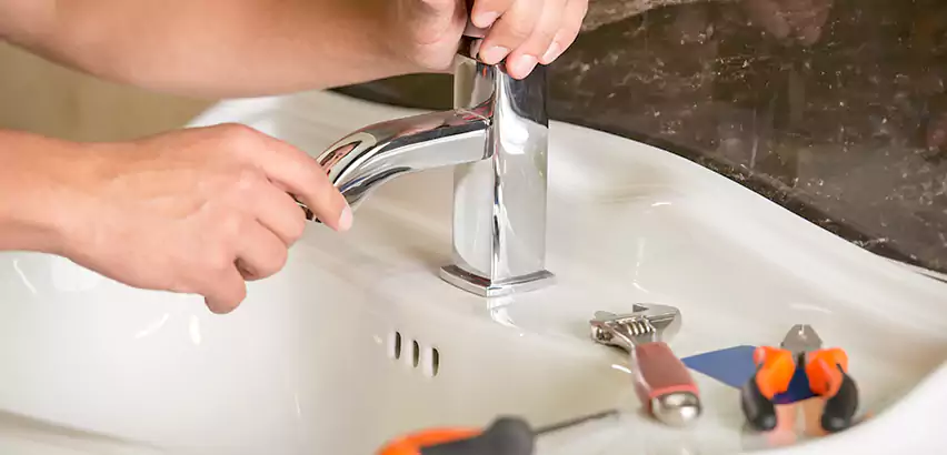 Bathtub Faucet Replacement in Kenmore